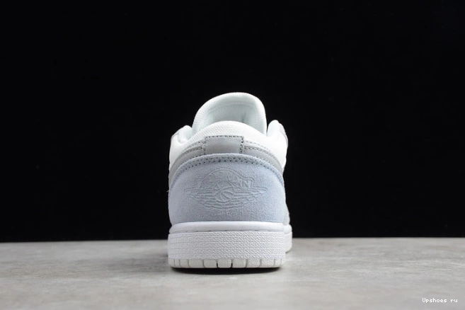 Low Jordan Air “Paris” 1 CV3043-100 0913